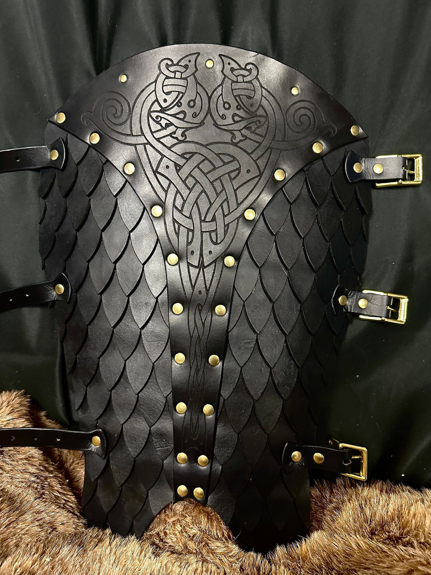 Sigrun Leather Scaled Greaves