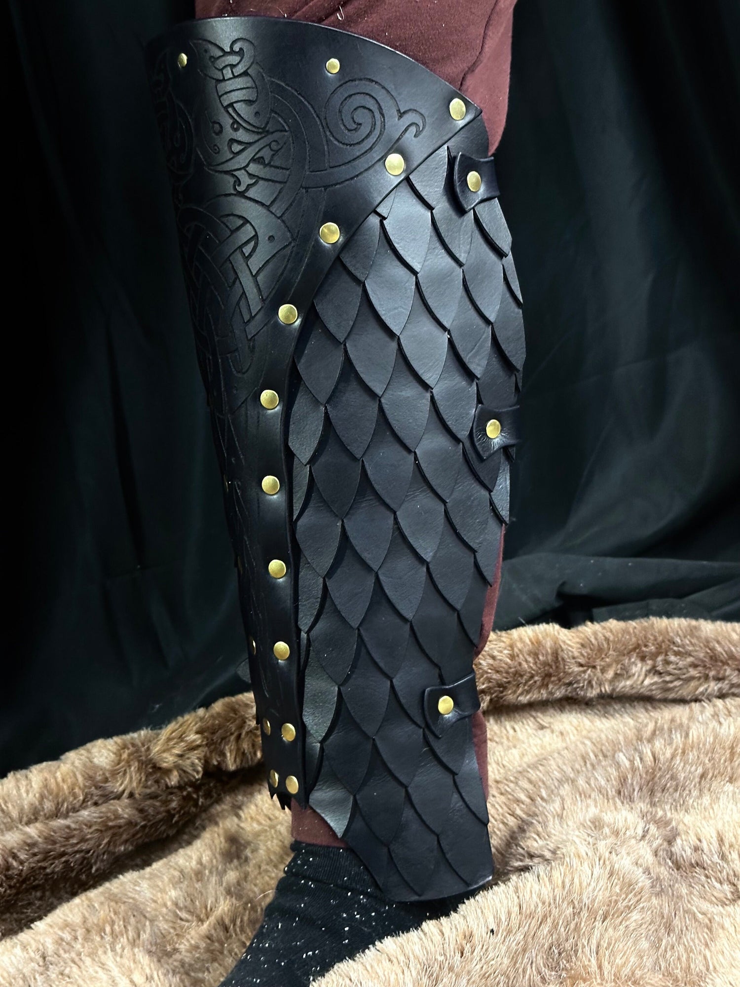 Sigrun Leather Scaled Greaves