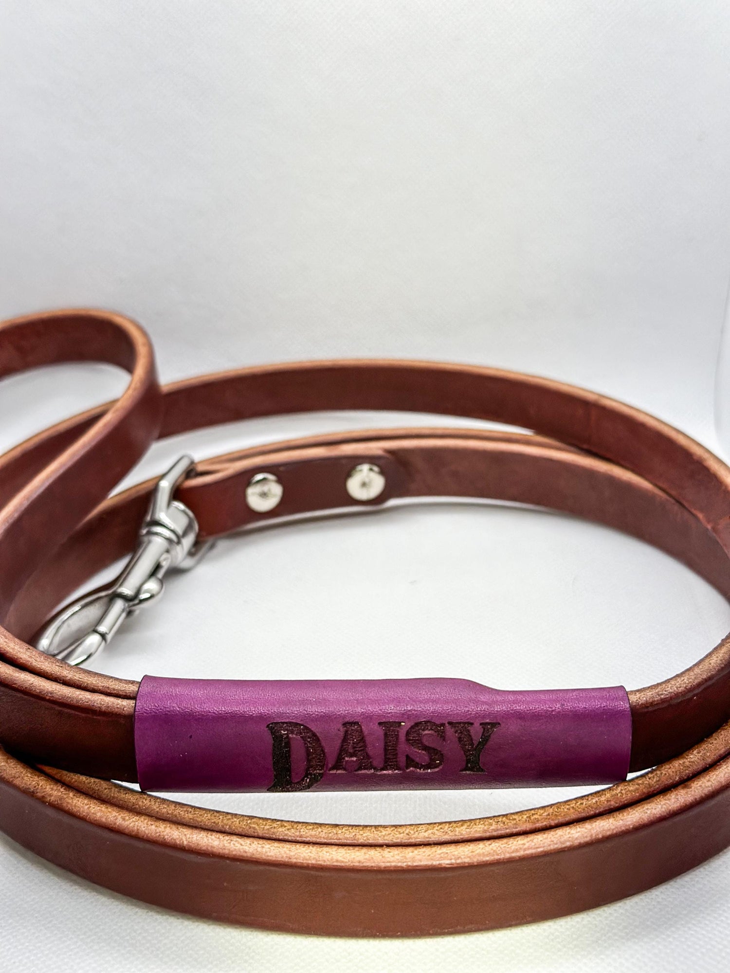 Adventure-Grade Leather Dog Leash – Customizable Wrap, Built for Strength