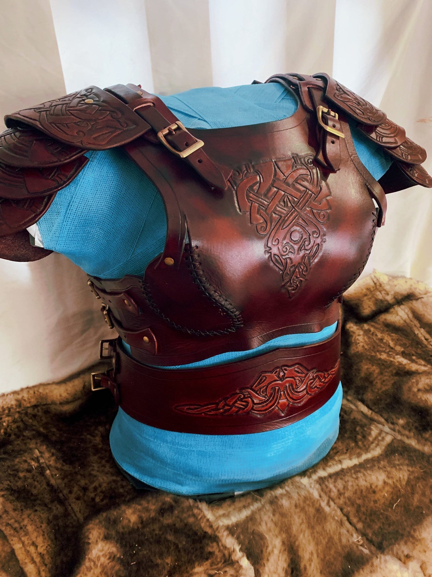 Women’s Shield Maiden Leather Armor, Belt, and Shoulders